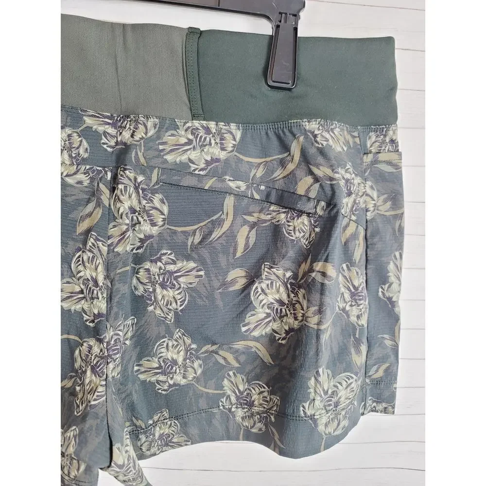 ATHLETA TREKKIE NORTH PRINTED SHORTS, SZ 18